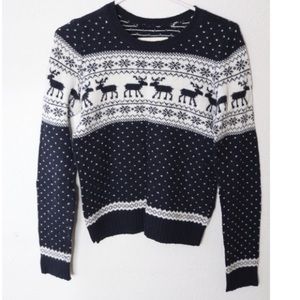 KNITTED HOLIDAY SWEATER